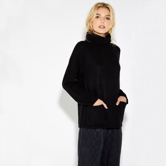 NWT Callahan Black Cora Turtleneck Sweater Size XS - Picture 1 of 6